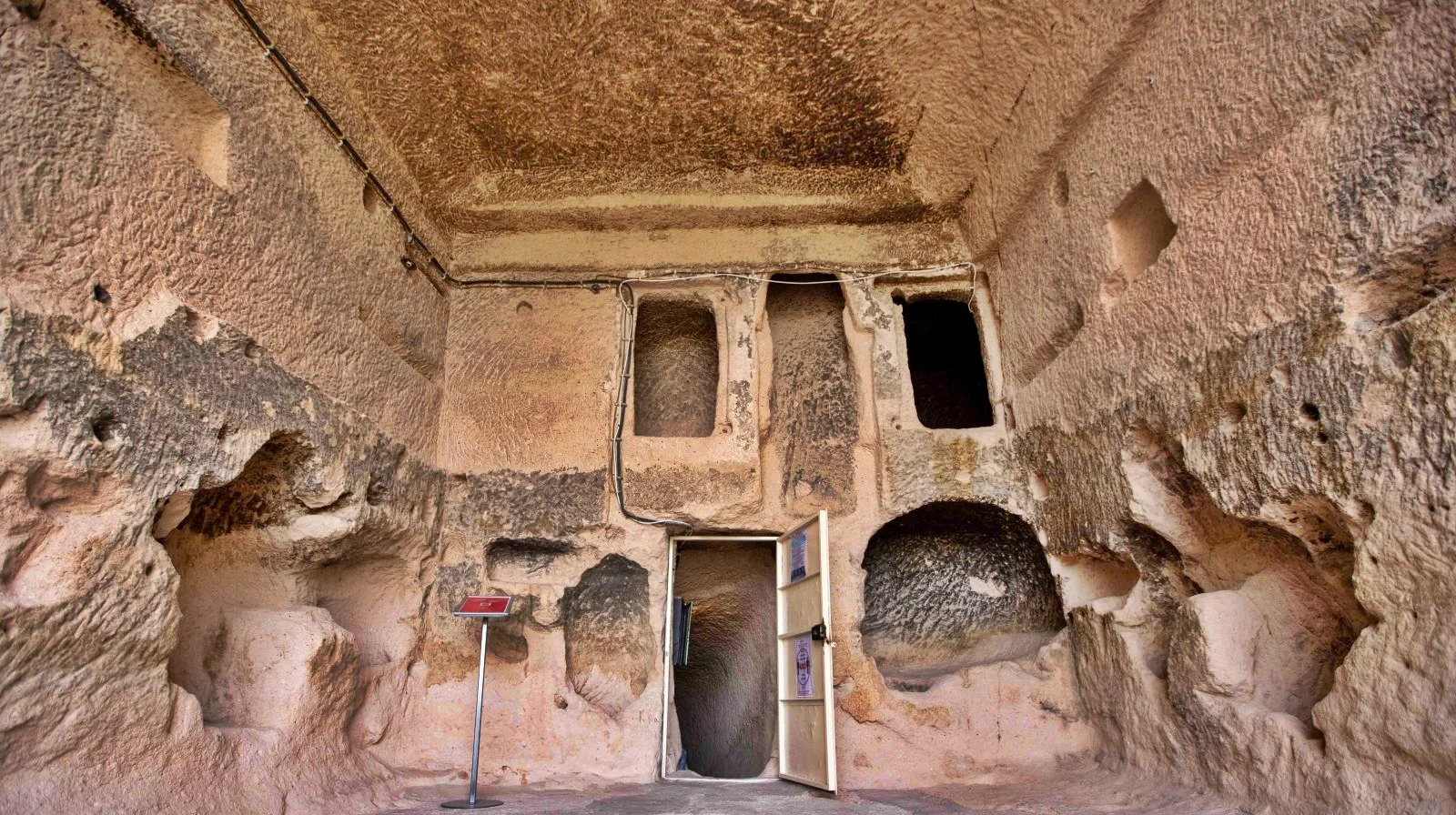 Tatlarin Yeraltı Şehri